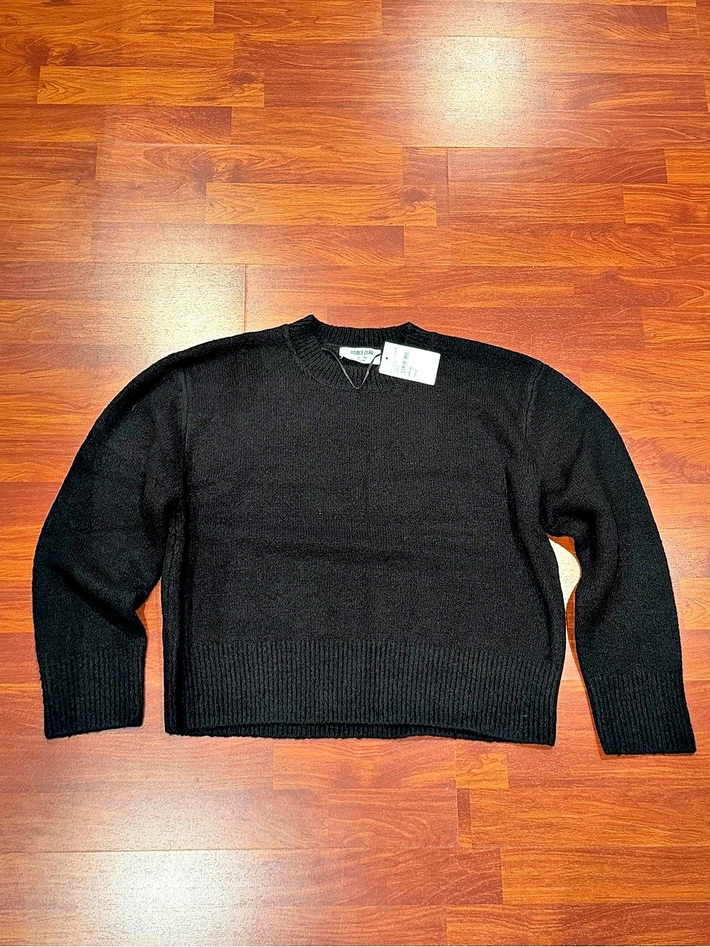 Double Zero Black Crewneck Sweater Size Large NWT